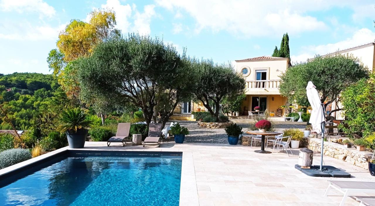 Castel'Lodge Le Beausset Εξωτερικό φωτογραφία